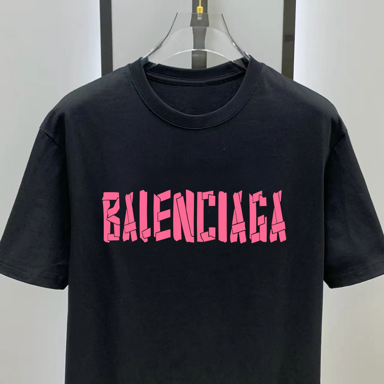 # 2026 New Arrival New Arrival T Premium ！ logo Premium 250 . . . . . ！ ！ ：Black。White！ Sizes： S M L XL XXL ：50 52 55 58 61 ：69 71 73 75 77 ：48 50 53 56 58 ：22 22.5 23 23.5 24 ， 1-3CM